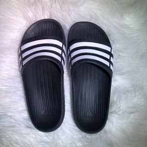 Adidas sandals | Kids size 3
